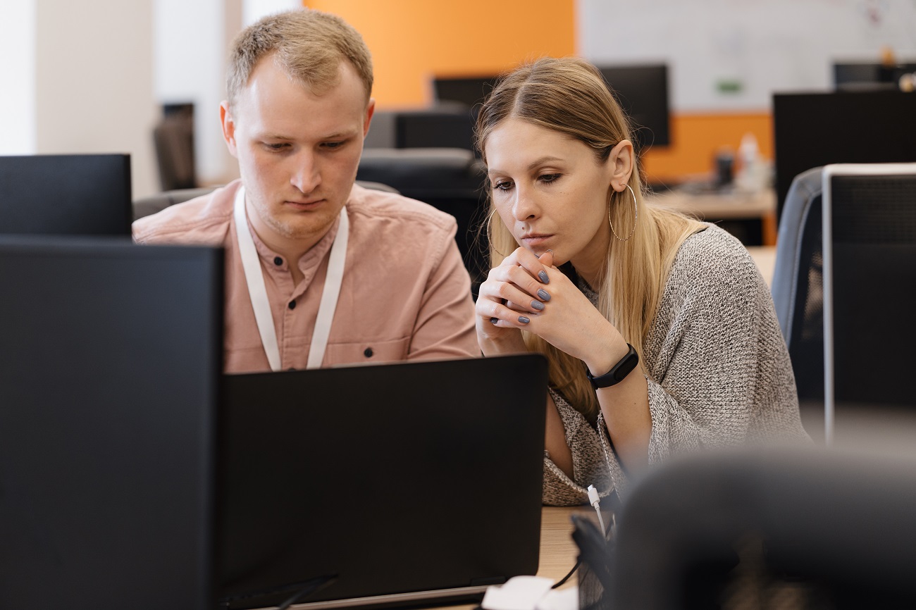 average time to hire software engineer days